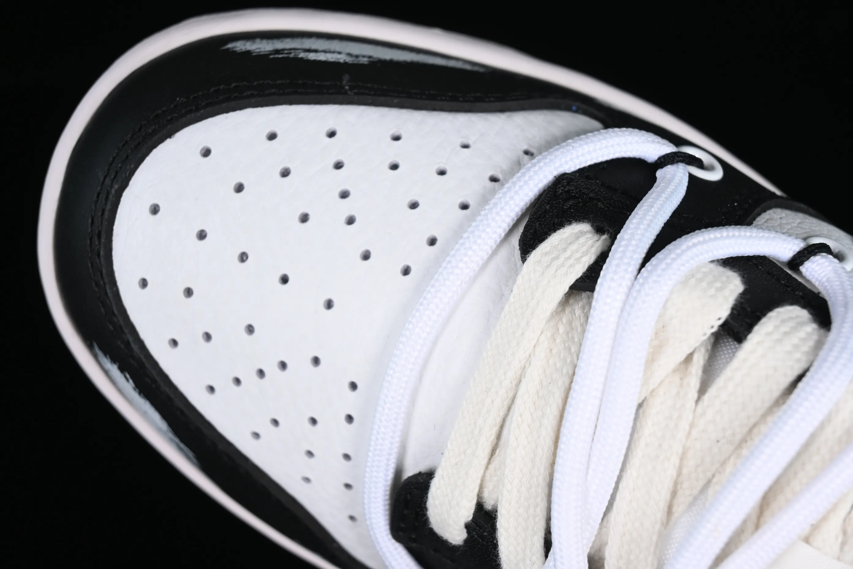 All categories Nk SB Dunk series Nk SB Dunk Low low-top sneakers Nk Dunk Low Skywalker black and white gray summer simple SB strap low-top casual sneakers DD1391-100